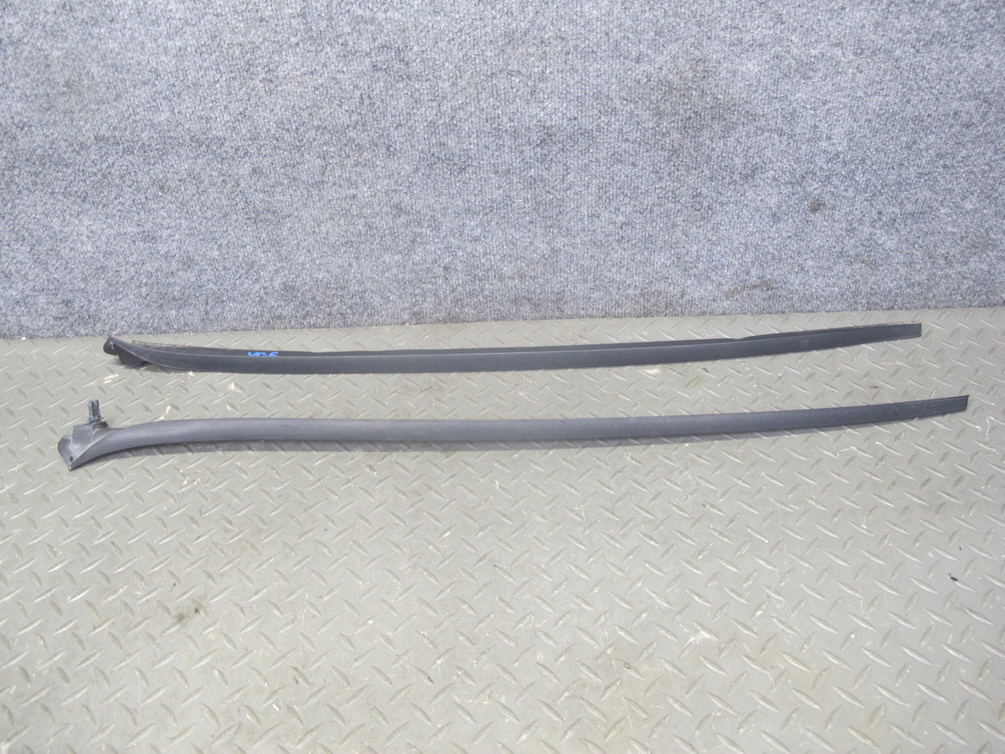 06-09 VW MK5 R32 GTI Rabbit Set of 2 Windshield Exterior Pillar Trim Molding OEM