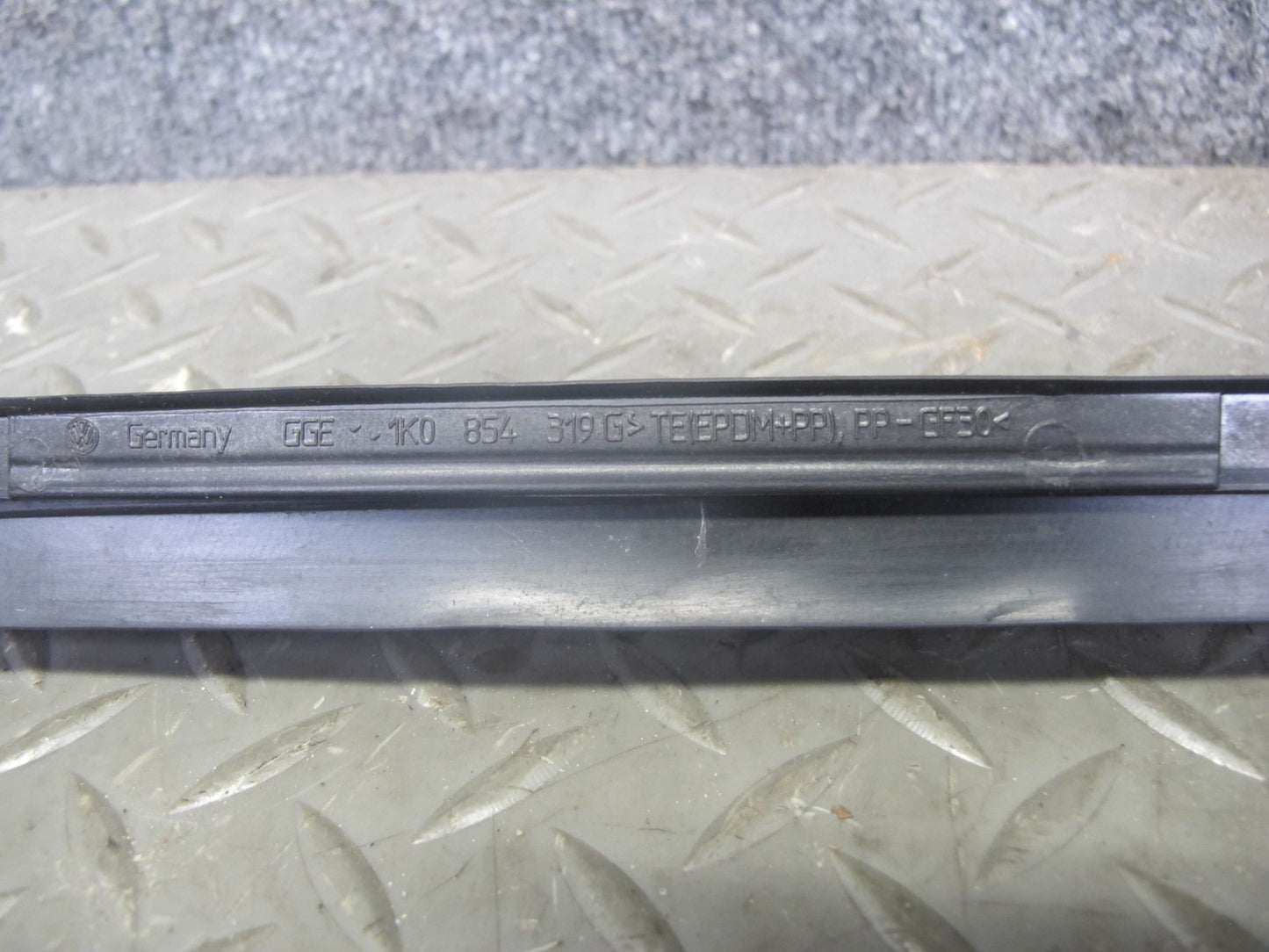 06-09 VW MK5 R32 GTI Rabbit Set of 2 Windshield Exterior Pillar Trim Molding OEM