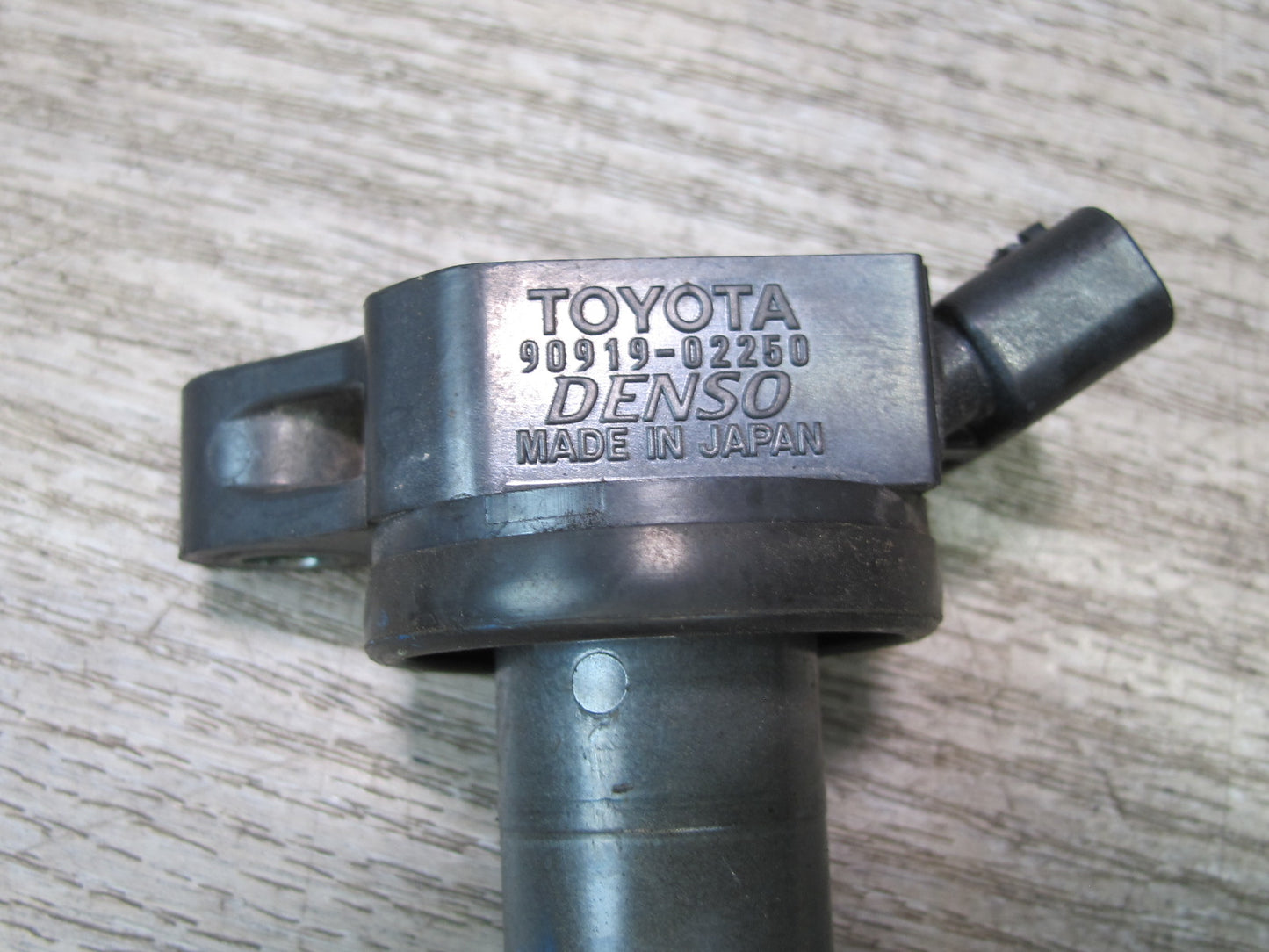 07-17 Lexus UVF46 LS600h LS460 Set of 8 Engine Motor Ignition Coil Denso OEM