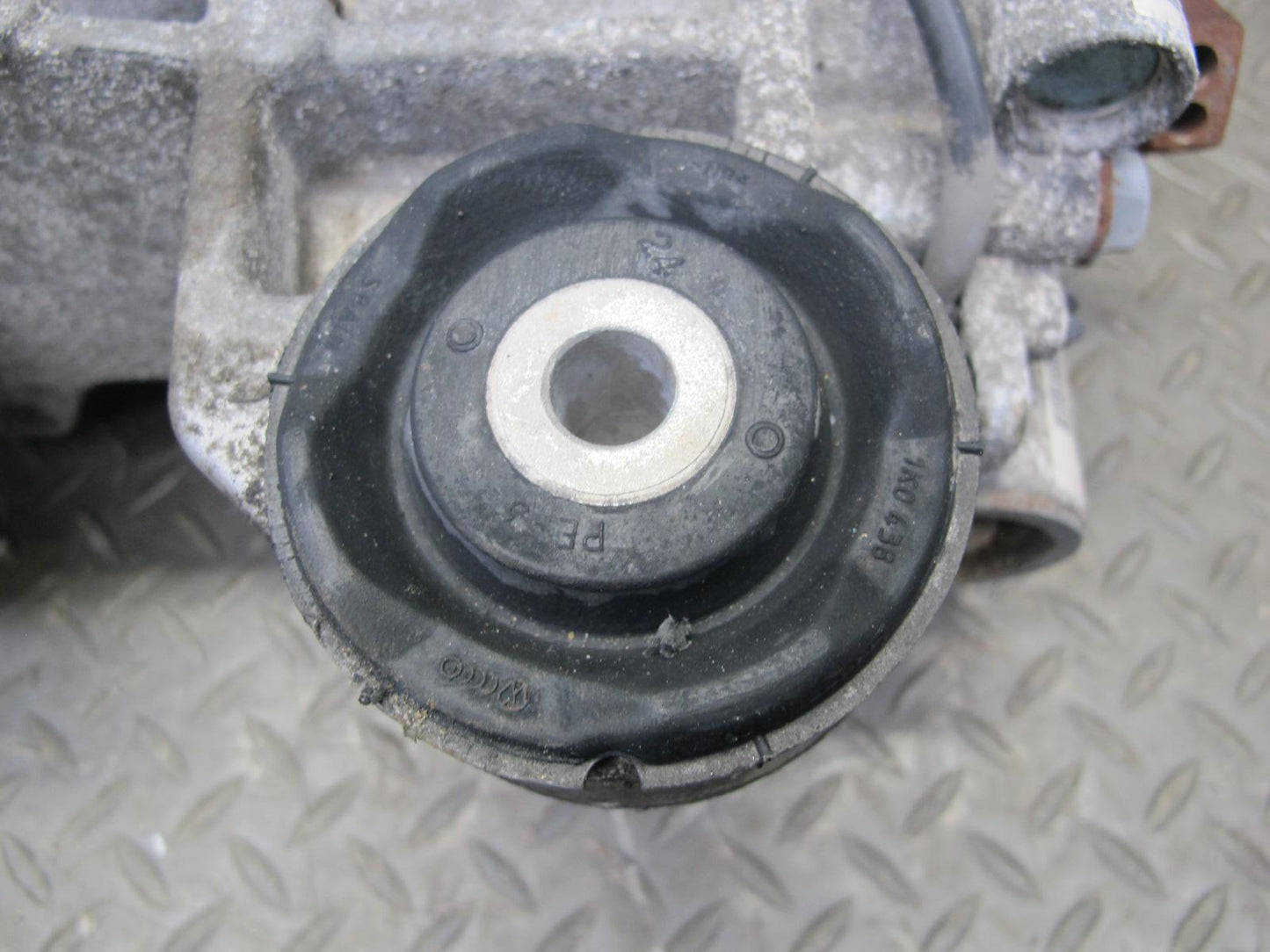 2008 VW Golf R32 MK5 VR6 AWD Haldex Rear Differential Carrier 105K Miles OEM