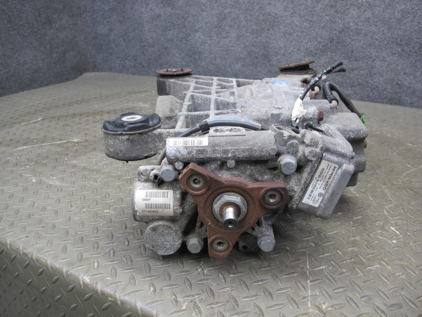 2008 VW Golf R32 MK5 VR6 AWD Haldex Rear Differential Carrier 105K Miles OEM