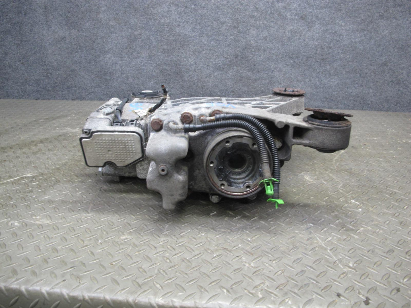 2008 VW Golf R32 MK5 VR6 AWD Haldex Rear Differential Carrier 105K Miles OEM