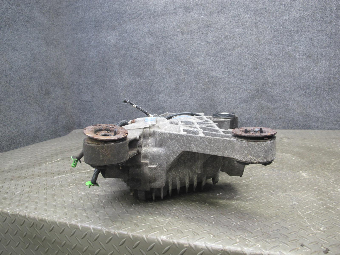 2008 VW Golf R32 MK5 VR6 AWD Haldex Rear Differential Carrier 105K Miles OEM