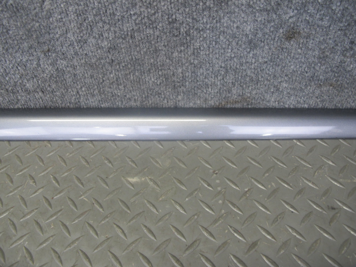 06-09 VW R32 GTI Rabbit 2-DR Set of 4 Door & Quarter Molding Strip Gray OEM