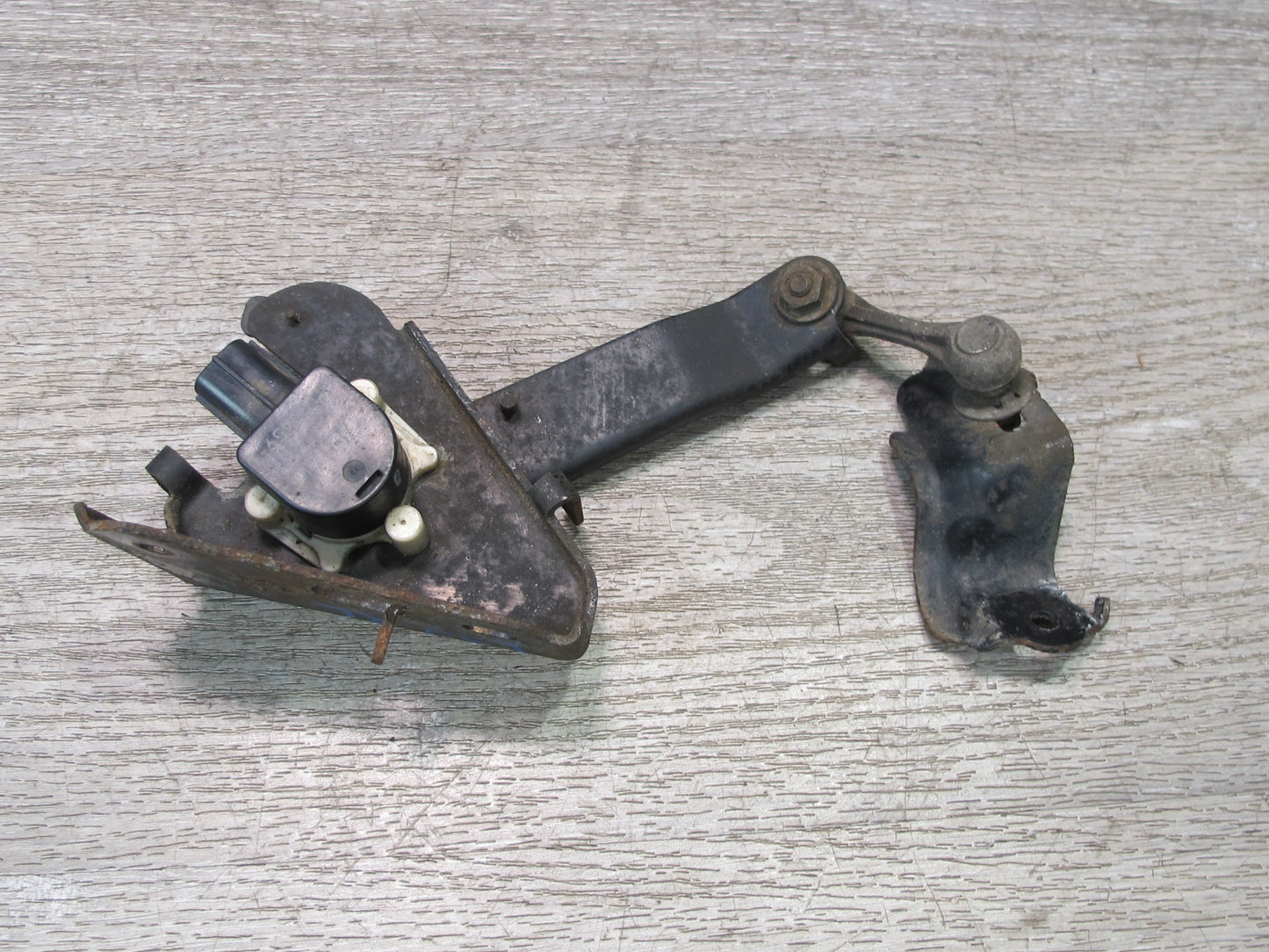 08-16 Lexus LS600h LS460 Rear Left & Right Suspension Height Level Sensor OEM