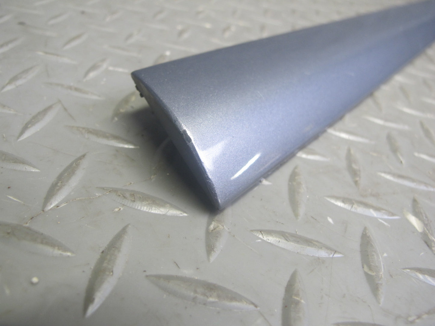06-09 VW R32 GTI Rabbit 2-DR Set of 4 Door & Quarter Molding Strip Gray OEM