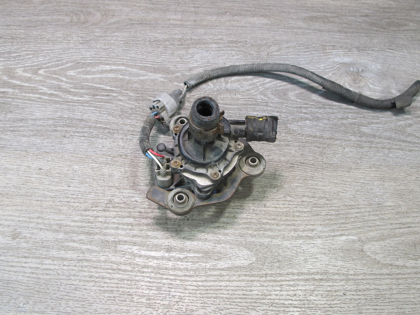 08-16 Lexus UVF46 LS600h Hybrid Inverter Electric Coolant Water Pump OEM