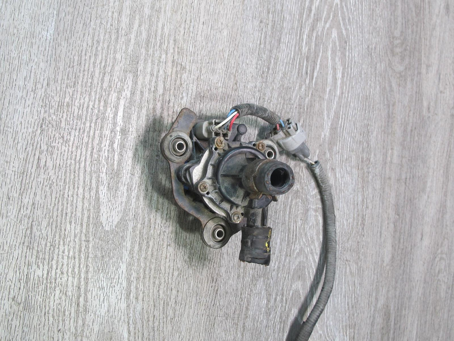 08-16 Lexus UVF46 LS600h Hybrid Inverter Electric Coolant Water Pump OEM