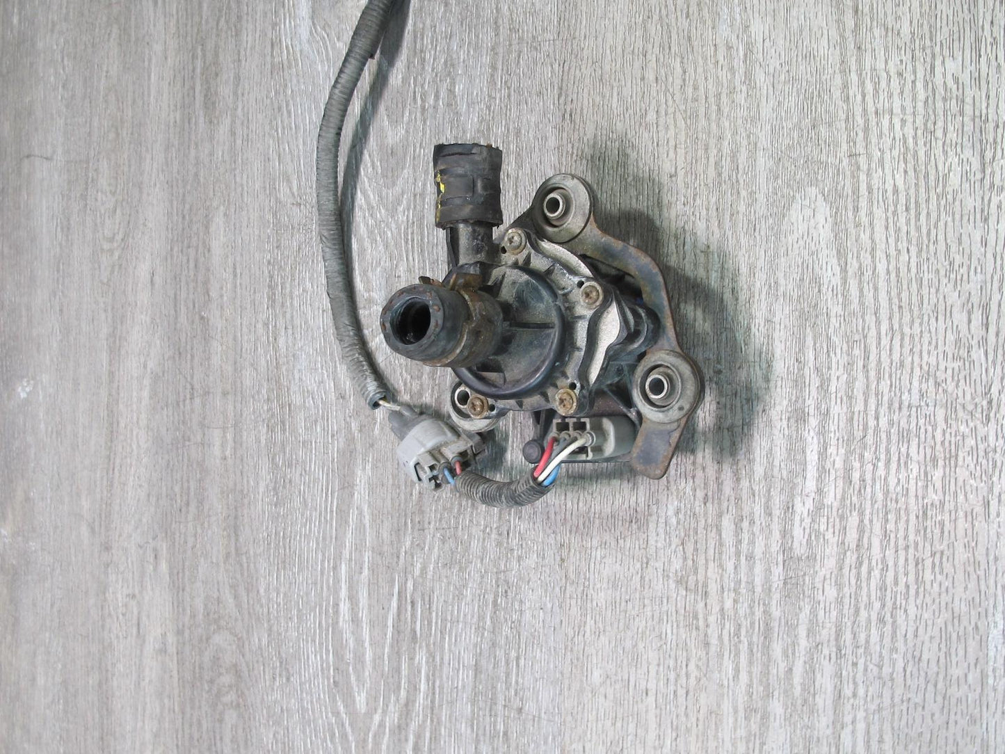 08-16 Lexus UVF46 LS600h Hybrid Inverter Electric Coolant Water Pump OEM