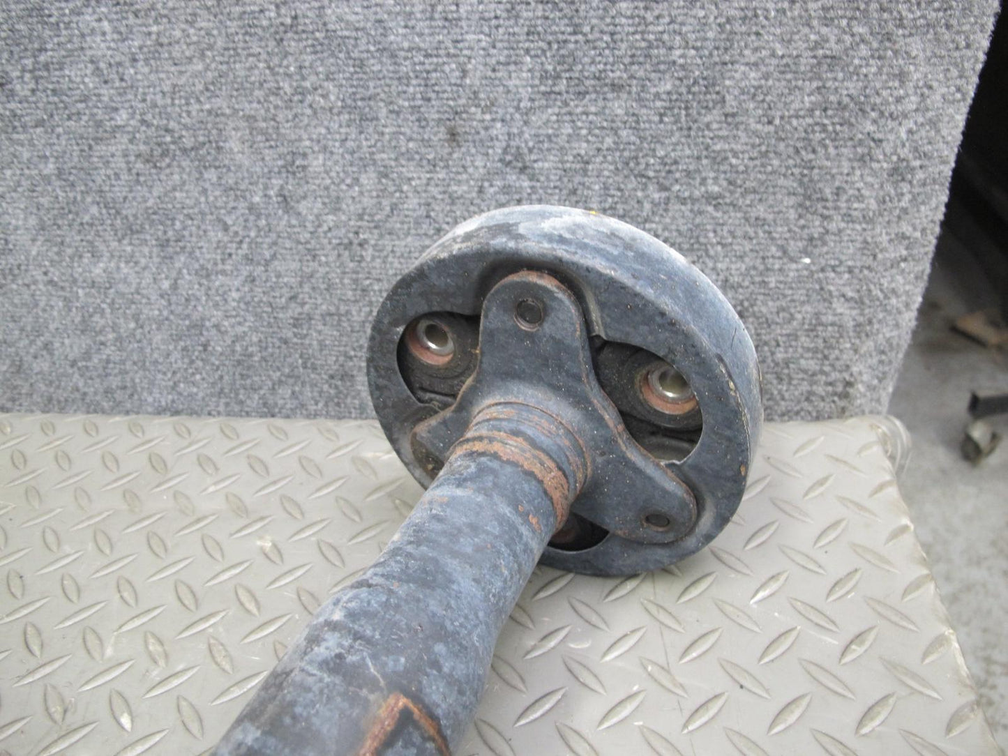 2008 VW Golf R32 VR6 MK5 AWD Rear Driveshaft Drive Shaft Propeller Assembly OEM