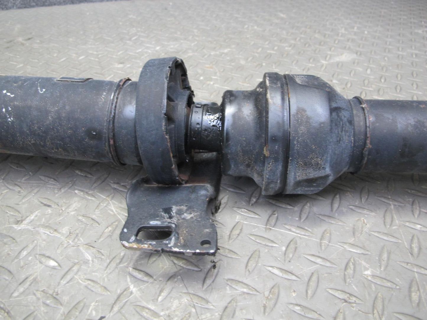 2008 VW Golf R32 VR6 MK5 AWD Rear Driveshaft Drive Shaft Propeller Assembly OEM