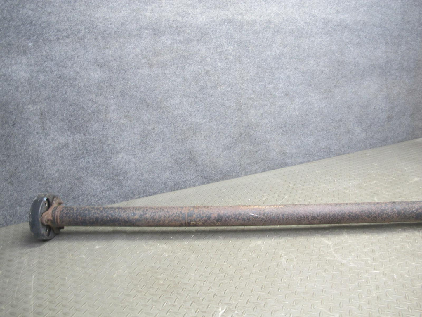 2008 VW Golf R32 VR6 MK5 AWD Rear Driveshaft Drive Shaft Propeller Assembly OEM