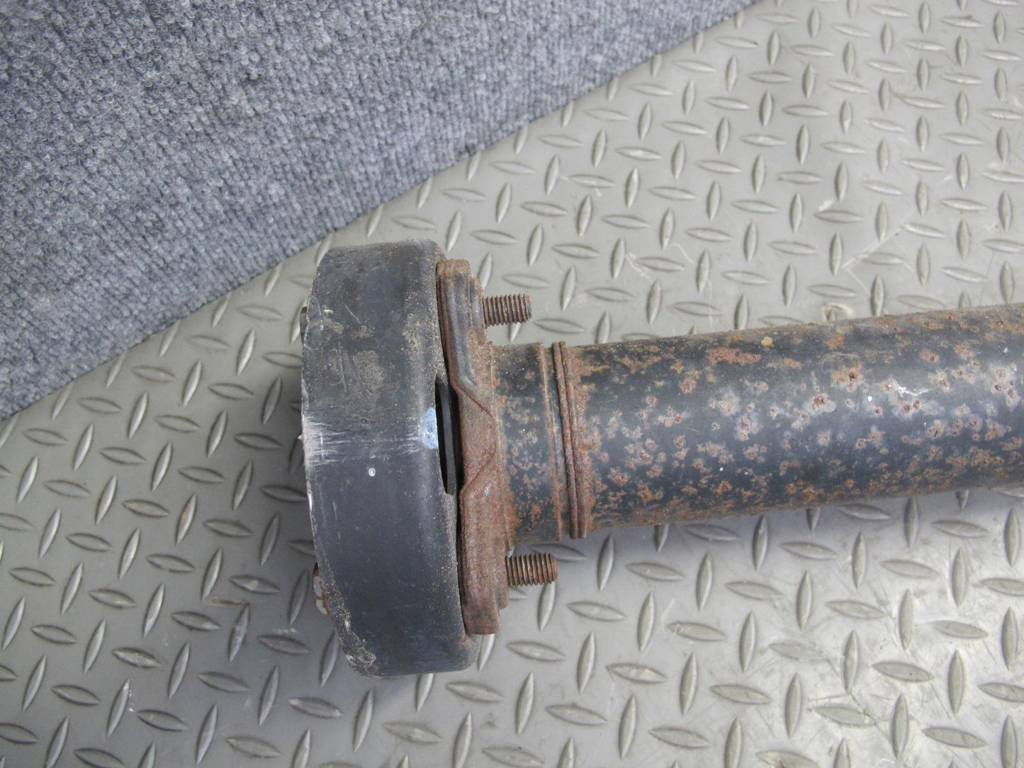 2008 VW Golf R32 VR6 MK5 AWD Rear Driveshaft Drive Shaft Propeller Assembly OEM