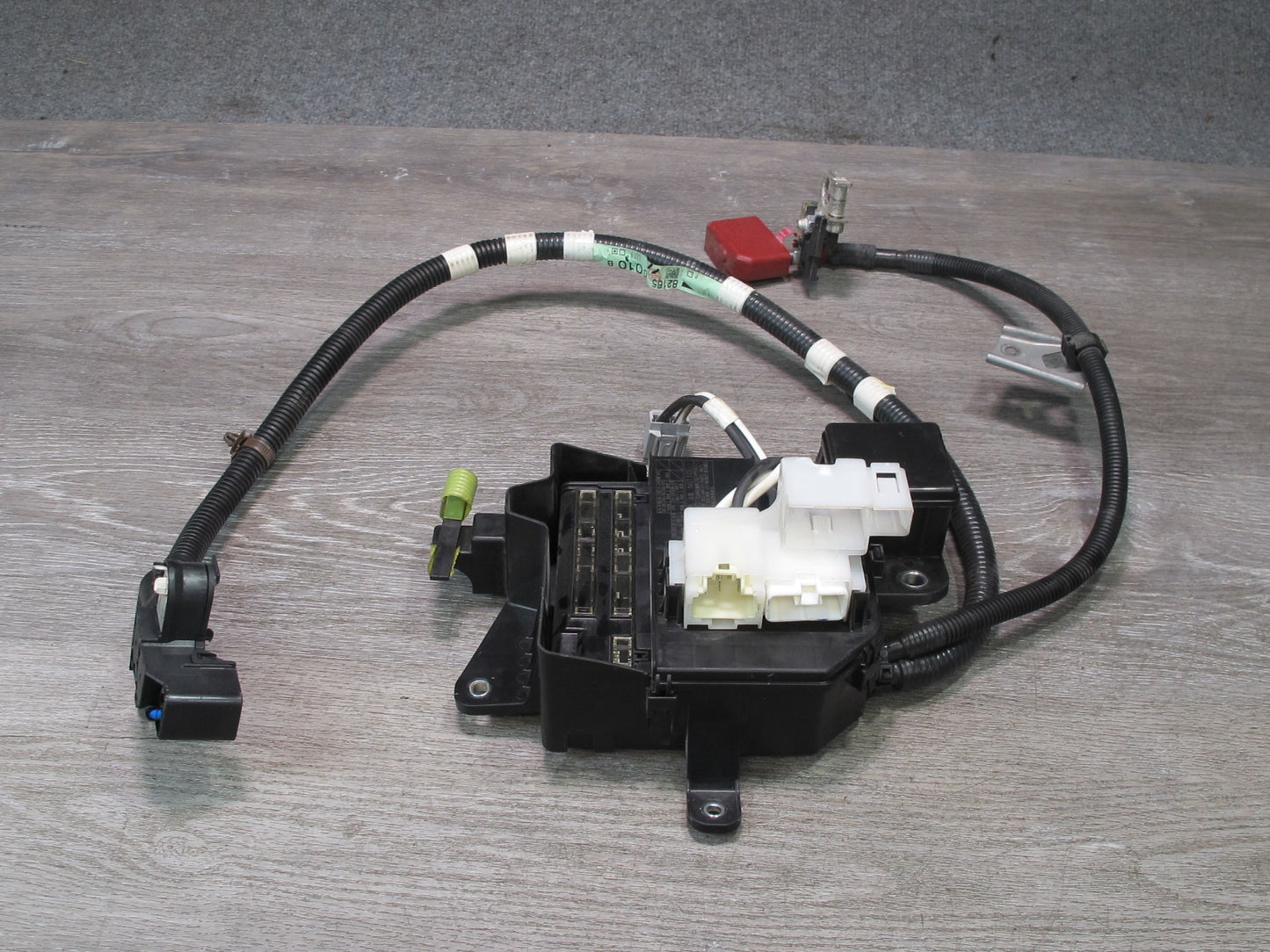 08-09 Lexus UVF46 LS600h Hybrid Rear Fuse Junction Box Battery Cable OEM