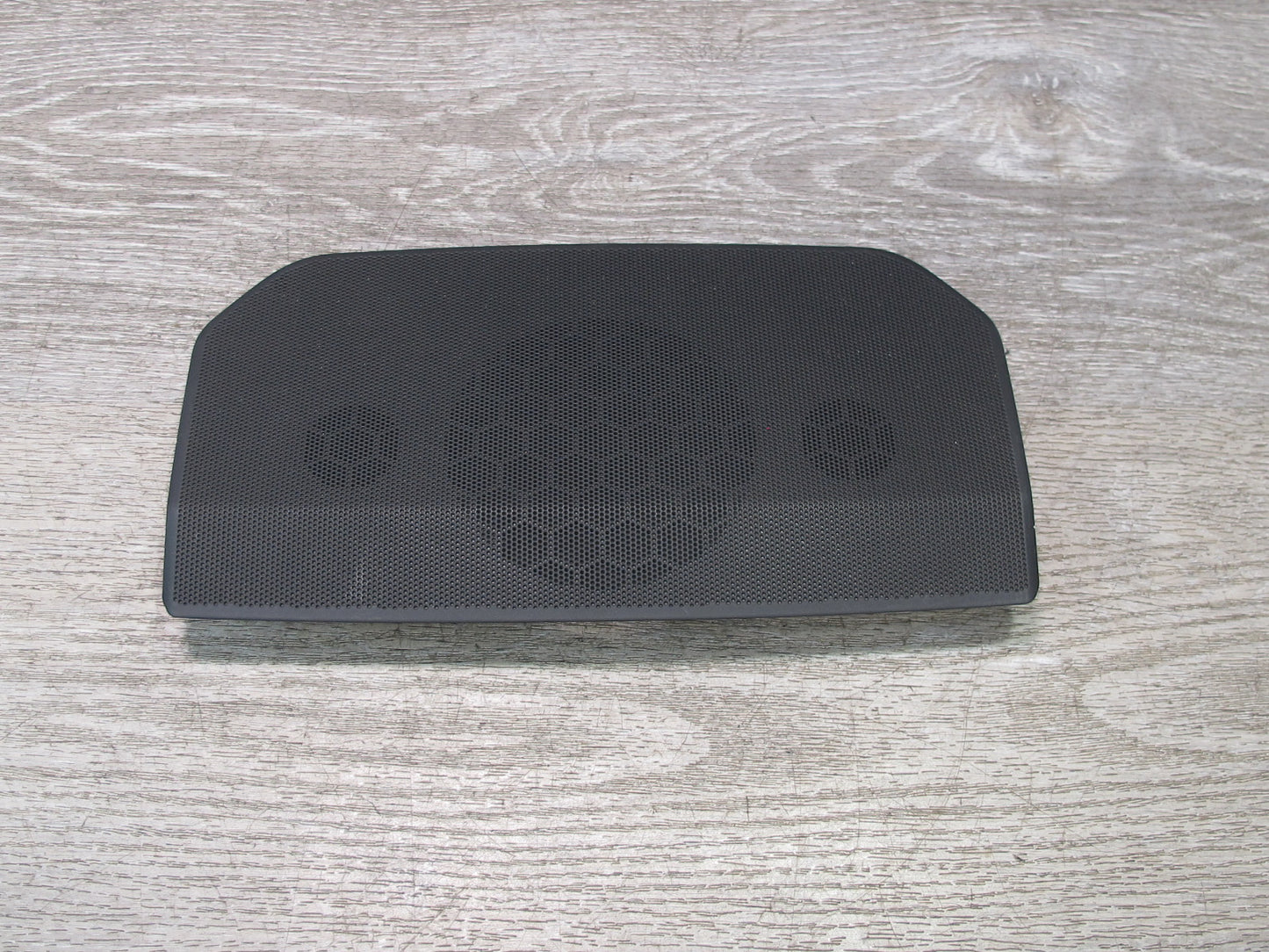2012-2019 Range Rover Evoque L538 Dash Instrument Panel Speaker Grille Cover