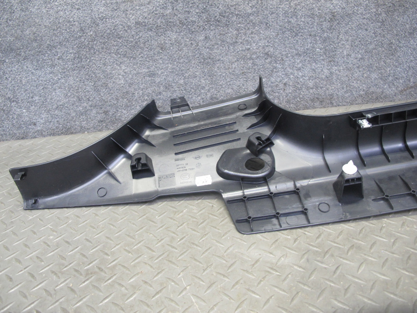11-16 Mini Cooper R60 Countryman Rear Left Door Sill Trim Panel 9801273 OEM