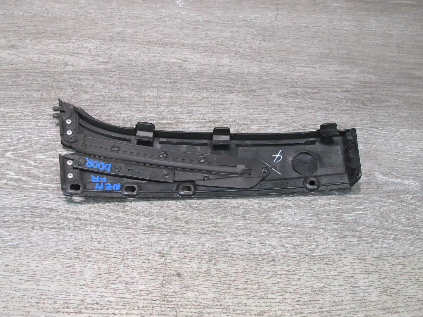 90-96 Nissan Z32 300ZX 2+0 Set of 2 Right Door Window Track Trim Cover Panel OEM