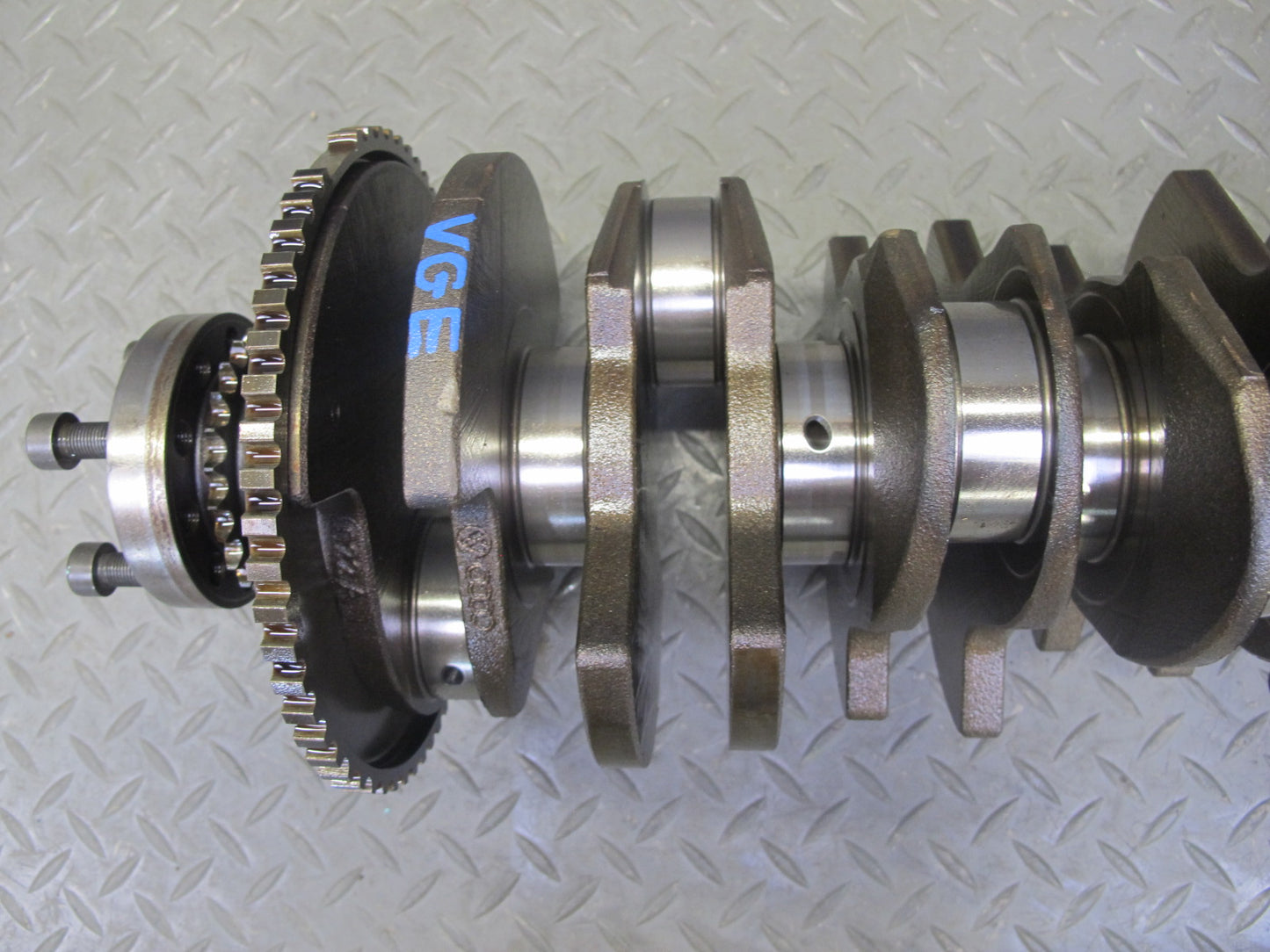 2008 VW Golf R32 VR6 Cbra 3.2L Engine Crankshaft w Bearings & Pulley 105K OEM