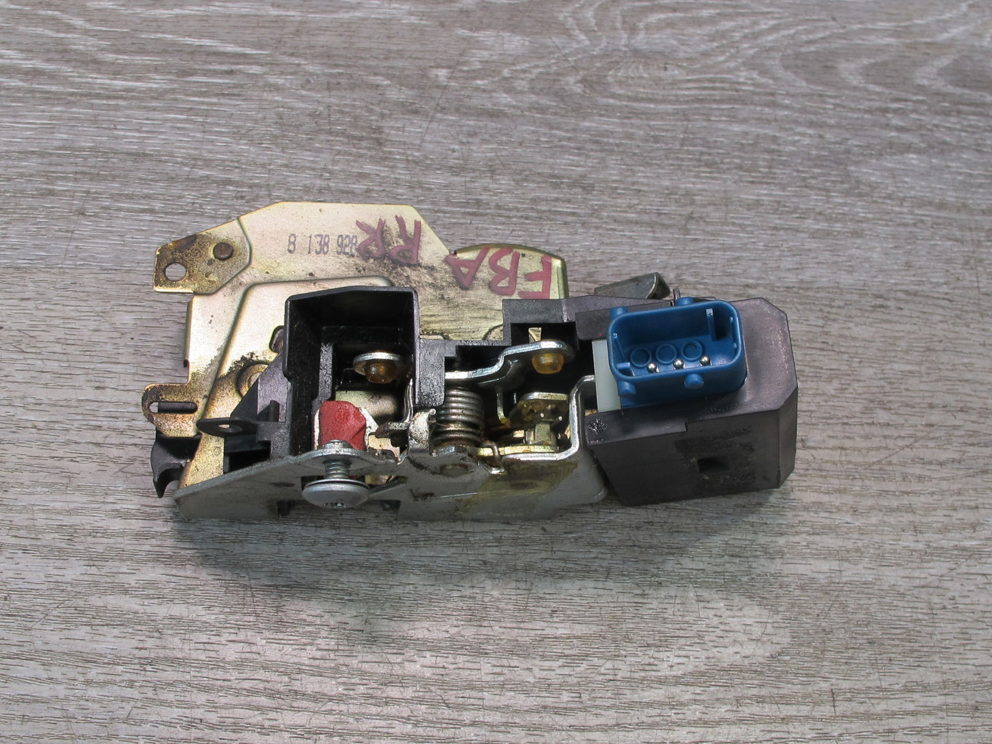 92-95 BMW E34 5-SERIES Rear Right Door Lock Latch Actuator OEM