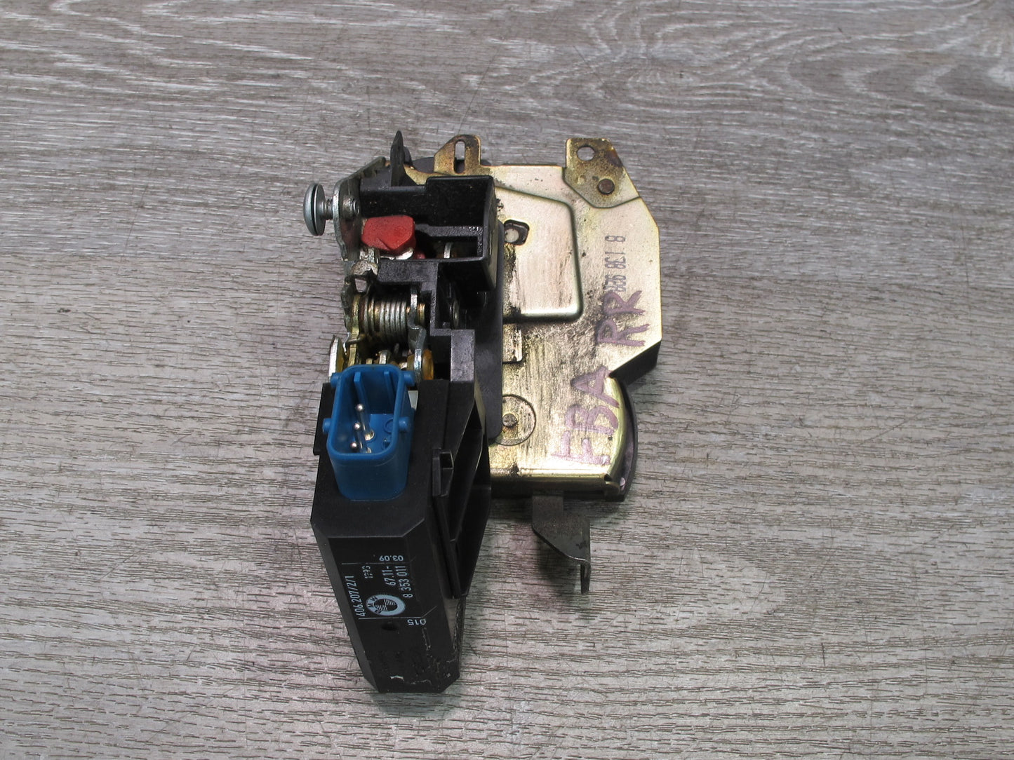 92-95 BMW E34 5-SERIES Rear Right Door Lock Latch Actuator OEM