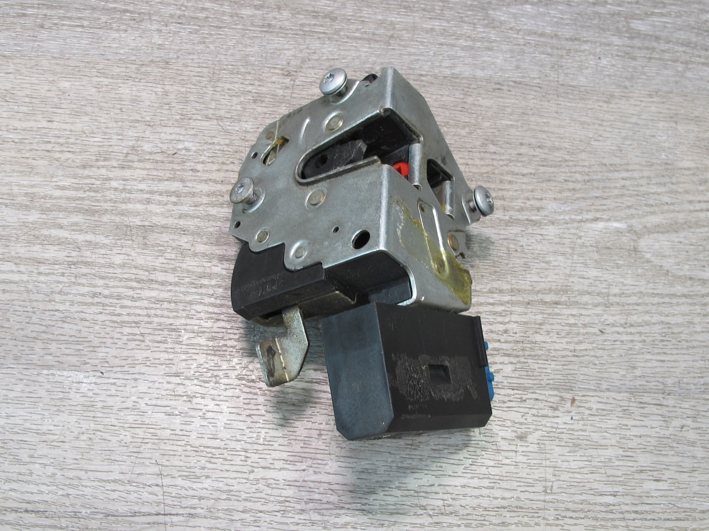 92-95 BMW E34 5-SERIES Rear Right Door Lock Latch Actuator OEM