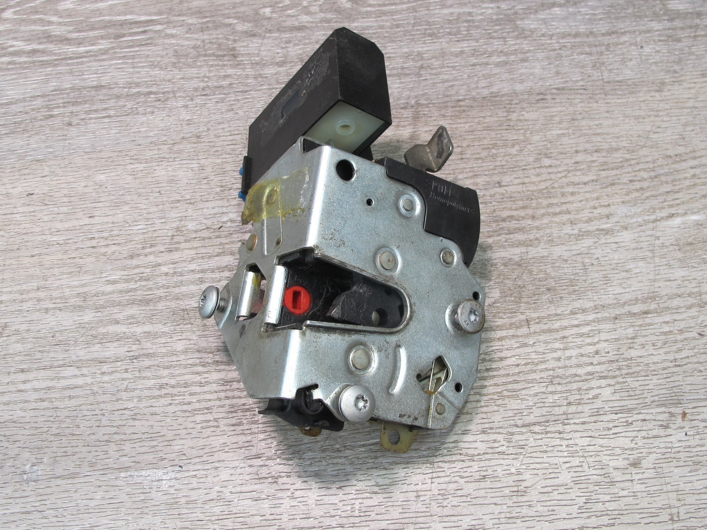 92-95 BMW E34 5-SERIES Rear Right Door Lock Latch Actuator OEM