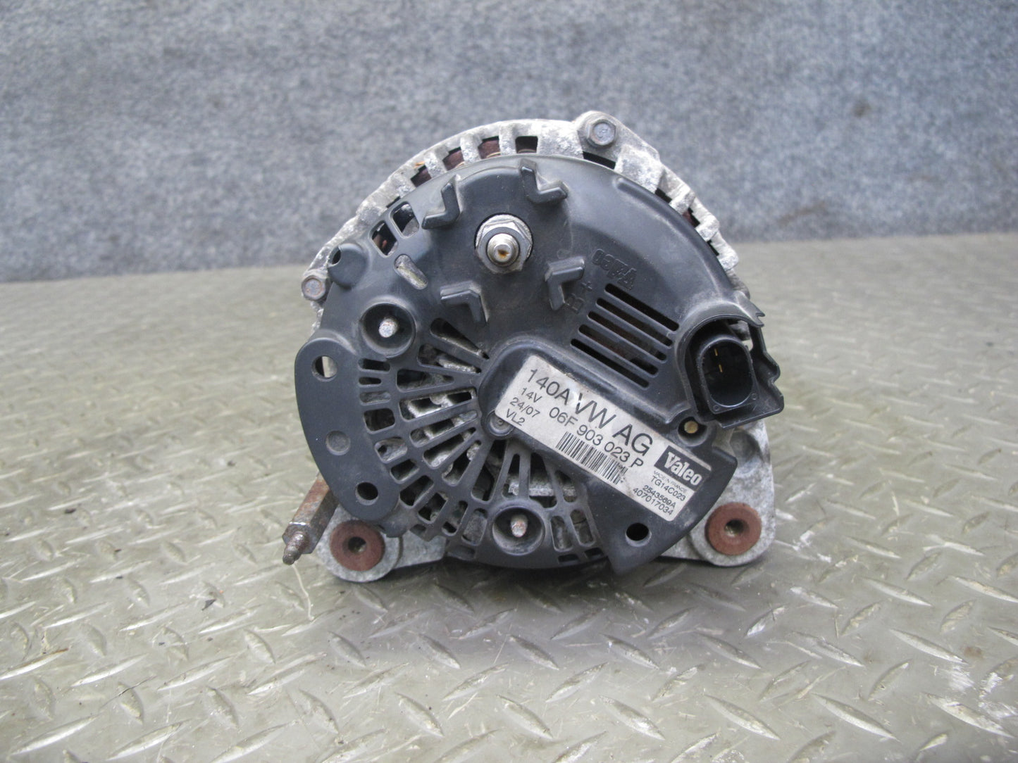 2008 Volkswagen VW Passat EOS Golf R32 MK5 VR6 Alternator Generator 140AMP OEM