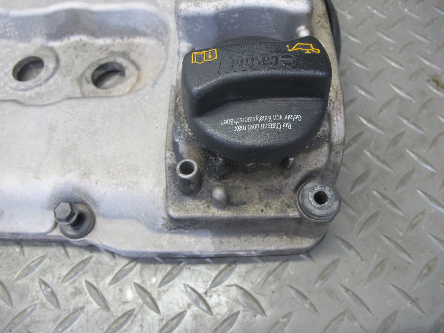 07-08 VW EOS Golf R32 MK5 VR6 3.2L Cbra Engine Valve Cover OEM