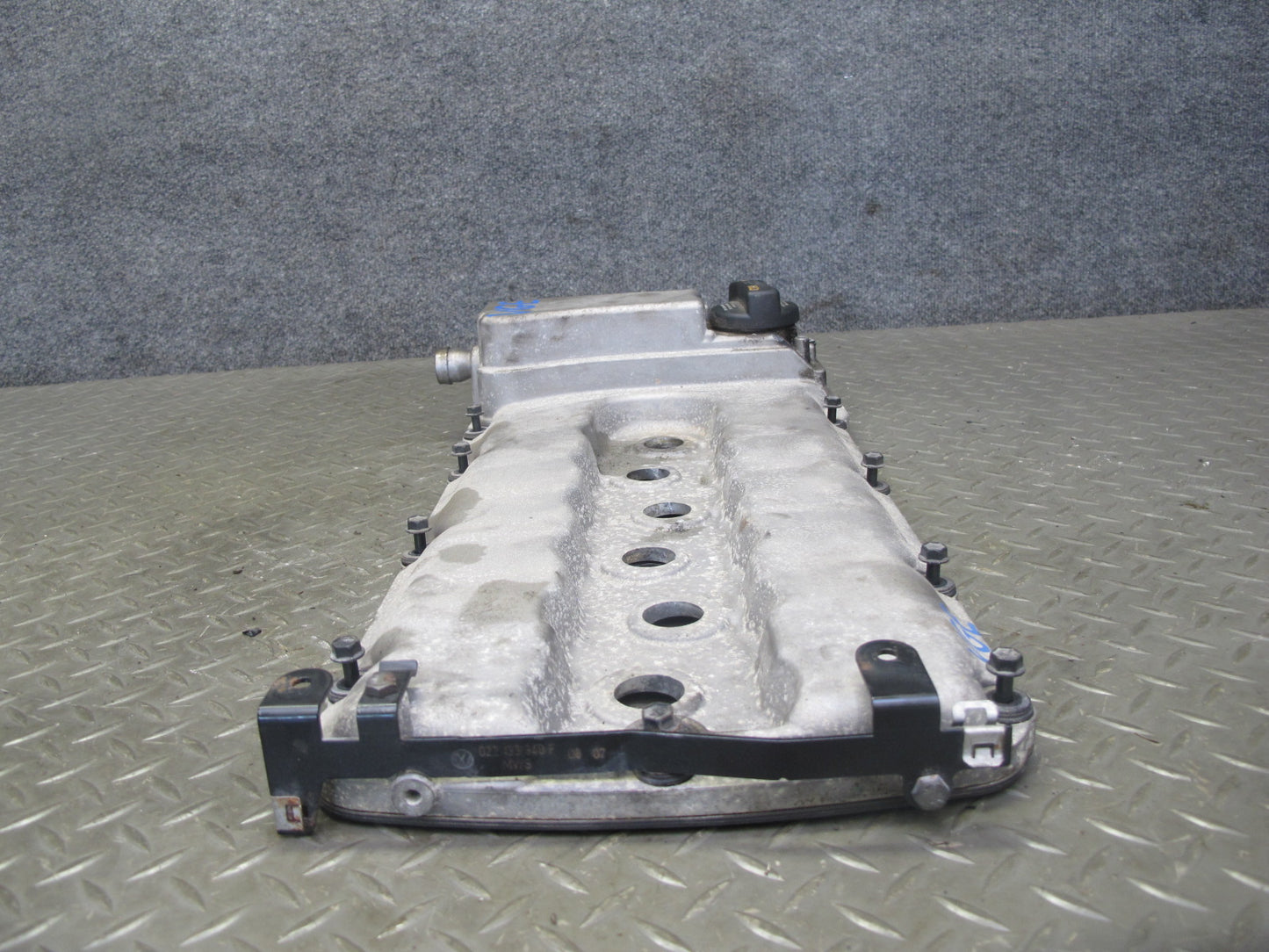 07-08 VW EOS Golf R32 MK5 VR6 3.2L Cbra Engine Valve Cover OEM