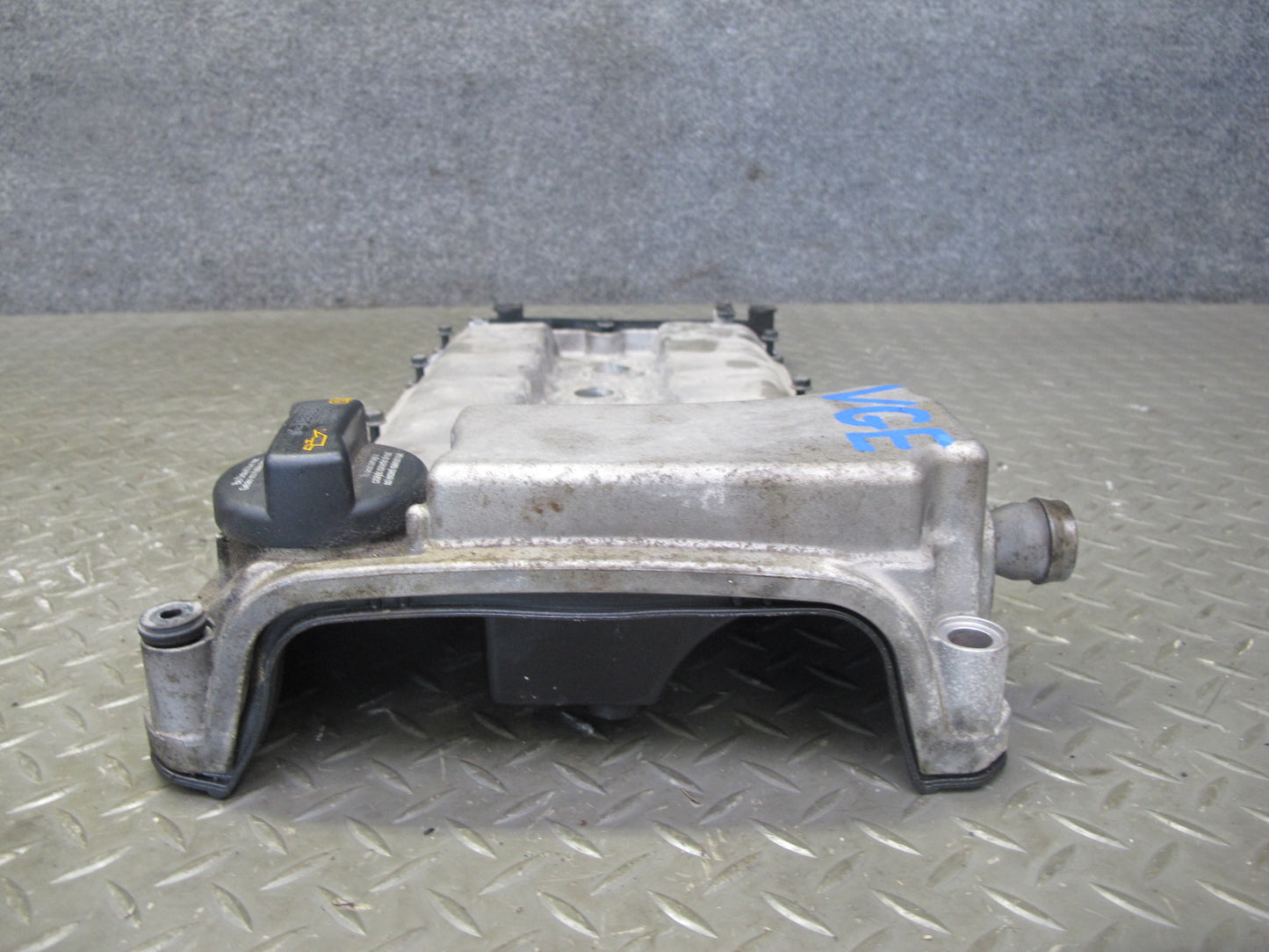 07-08 VW EOS Golf R32 MK5 VR6 3.2L Cbra Engine Valve Cover OEM