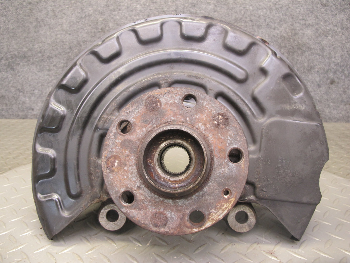 2008 VW R32 VR6 AWD Front Left Spindle Knuckle Wheel Hub Bearing 105K Miles OEM