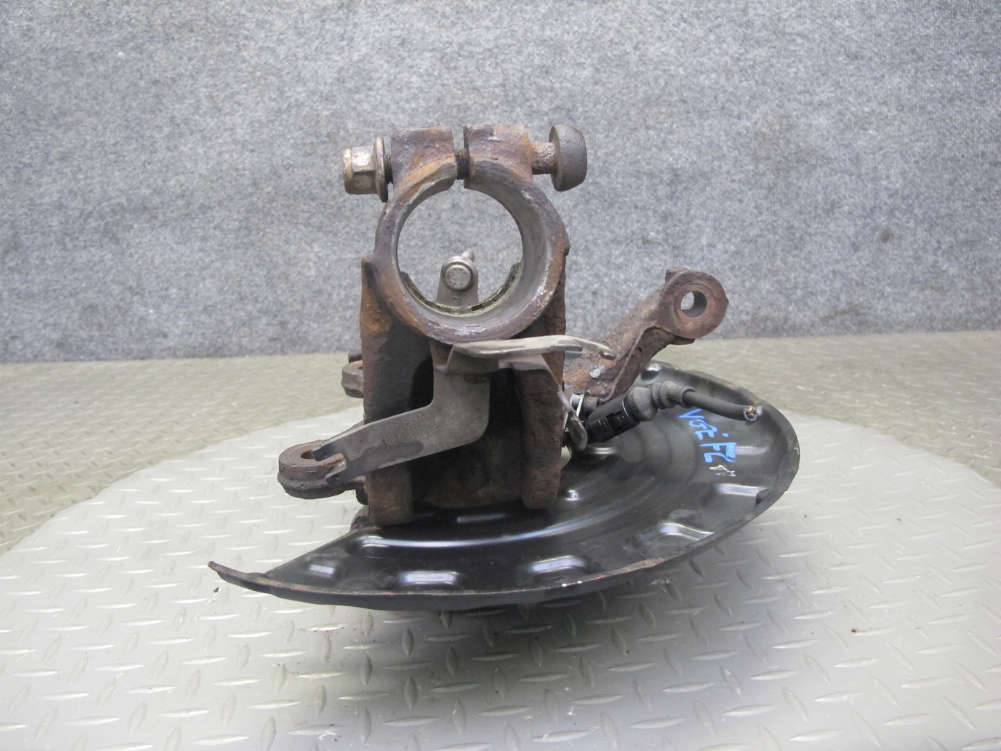 2008 VW R32 VR6 AWD Front Left Spindle Knuckle Wheel Hub Bearing 105K Miles OEM