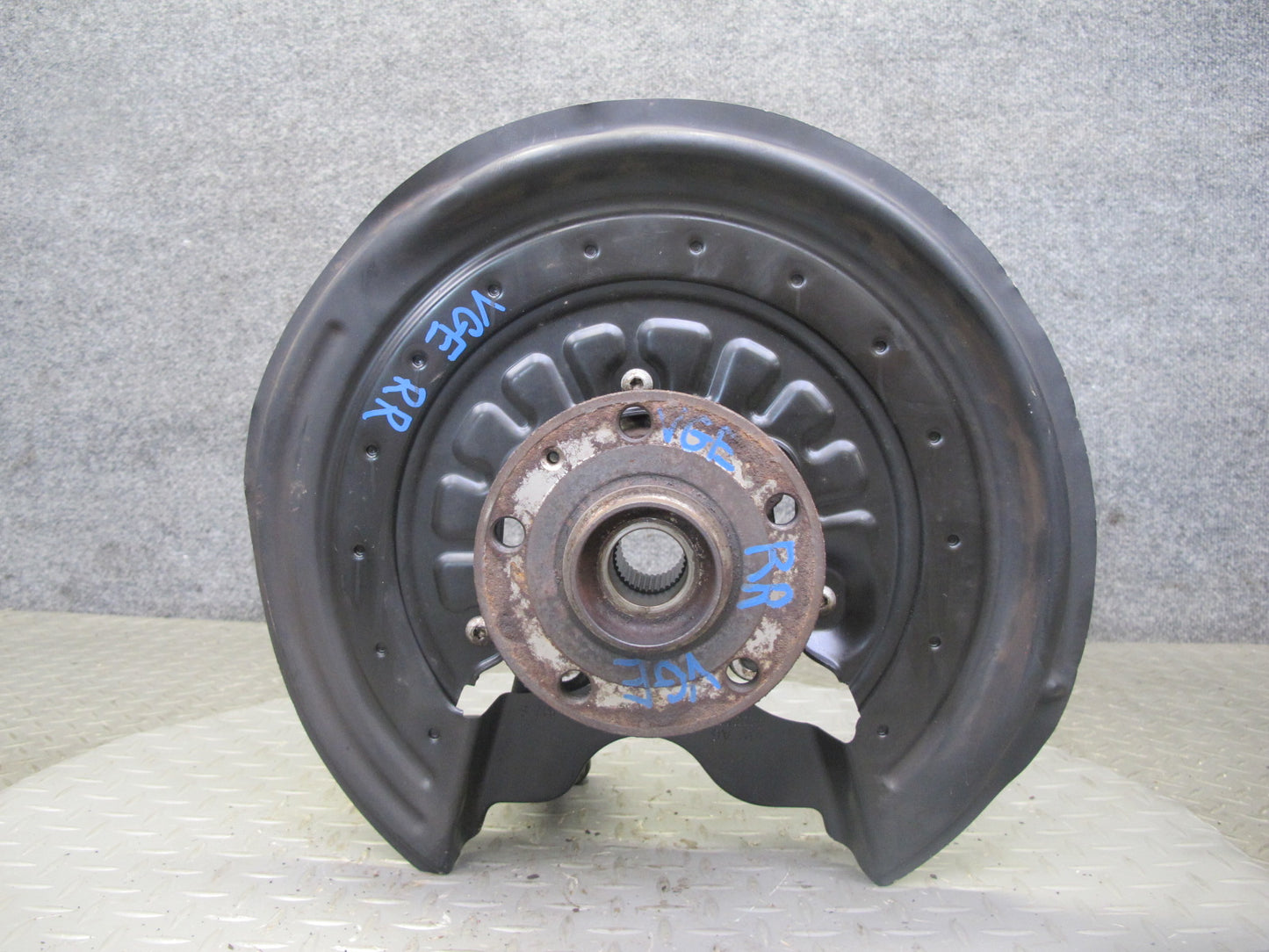 2008 VW Golf R32 VR6 AWD Rear Right Spindle Knuckle Wheel Hub Bearing OEM