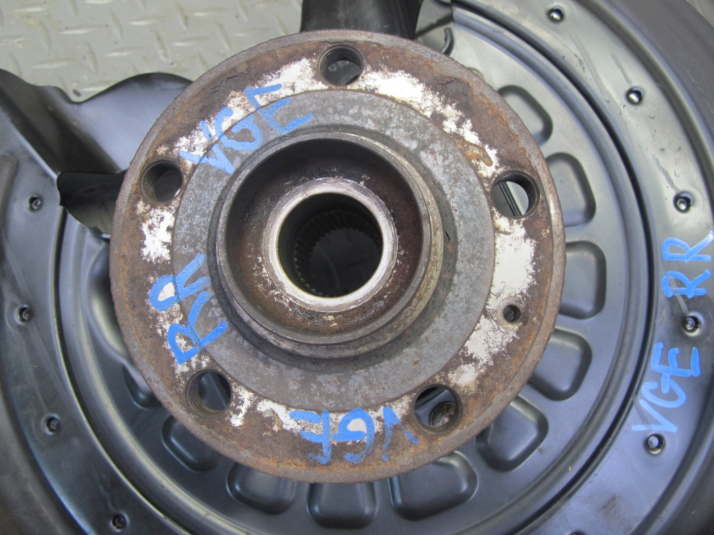 2008 VW Golf R32 VR6 AWD Rear Right Spindle Knuckle Wheel Hub Bearing OEM