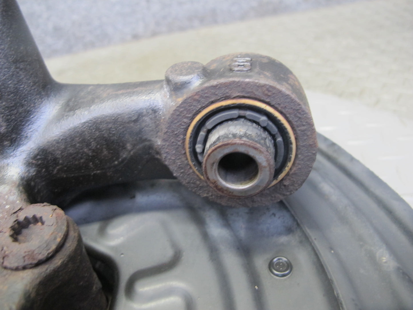 2008 VW Golf R32 VR6 AWD Rear Right Spindle Knuckle Wheel Hub Bearing OEM