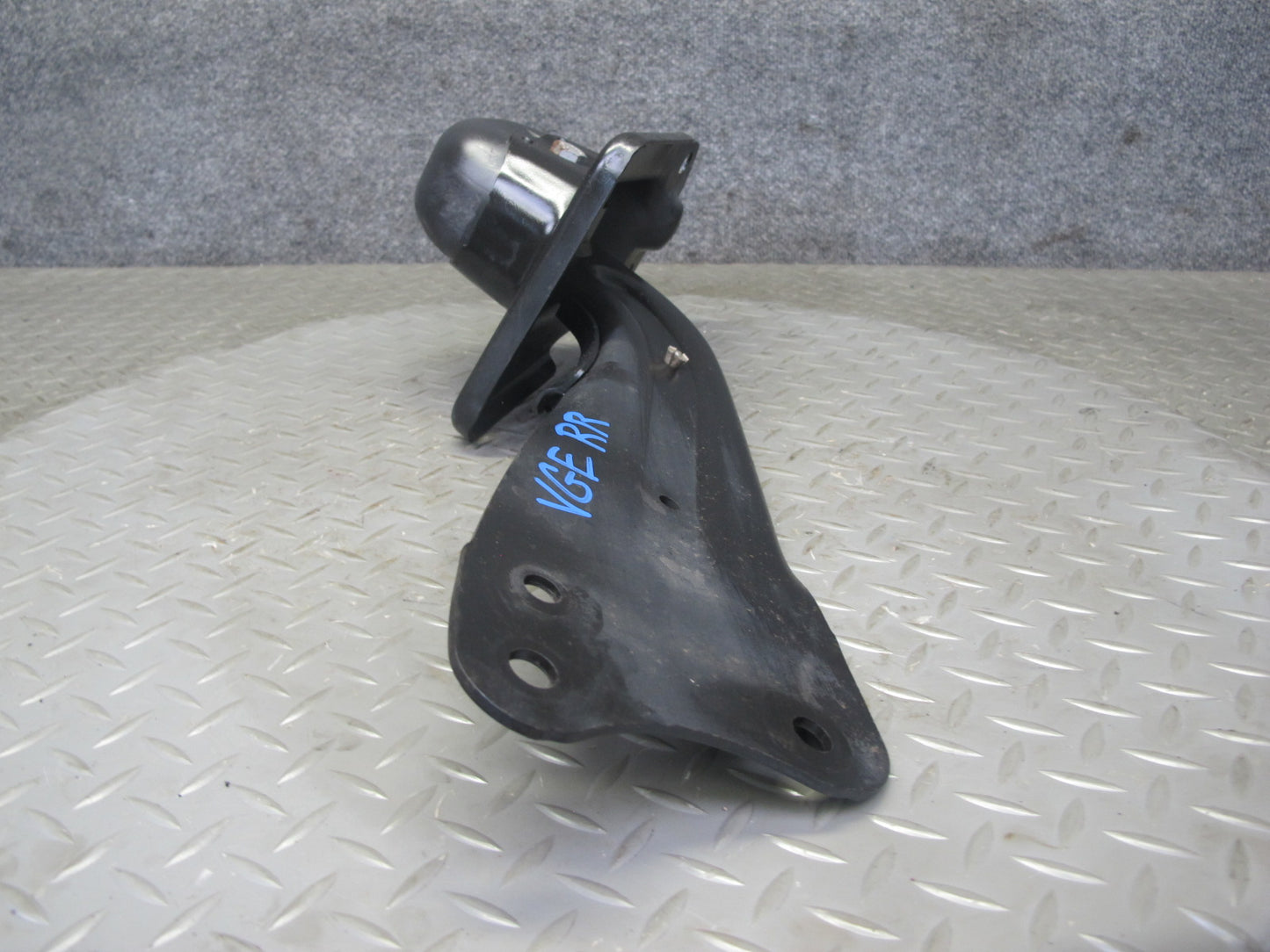 06-14 VW Golf R32 GTI R Rabbit Jetta Rear Right Suspension Trailing Arm OEM