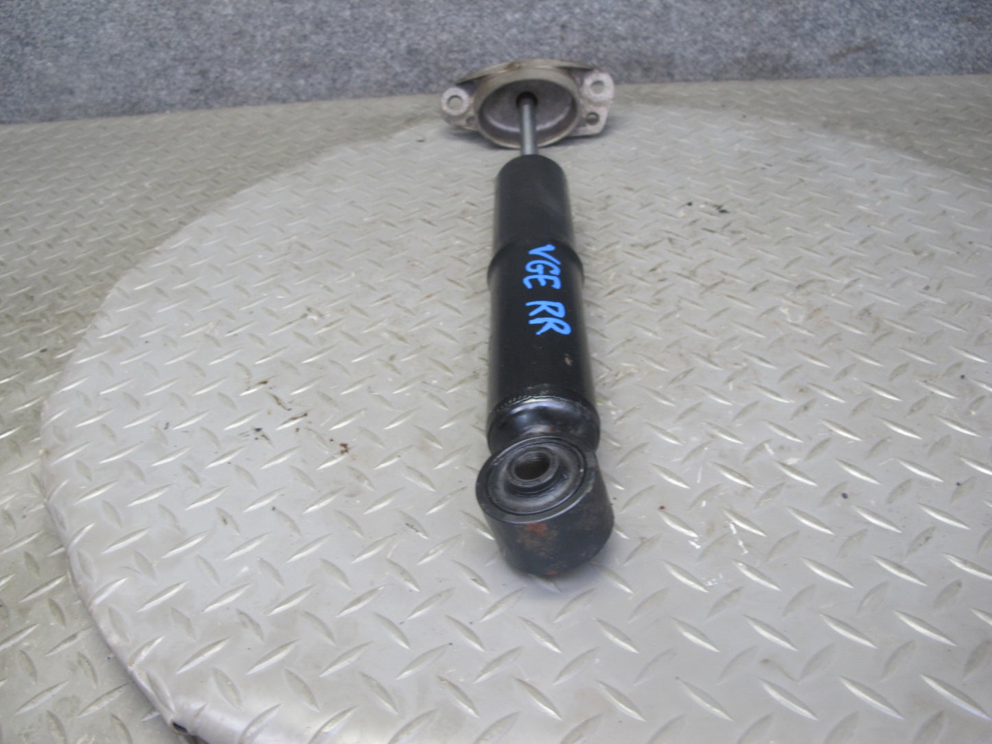 2008 VW Golf MK5 R32 VR6 AWD Rear Left & Right Strut Shock Absorber Set OEM