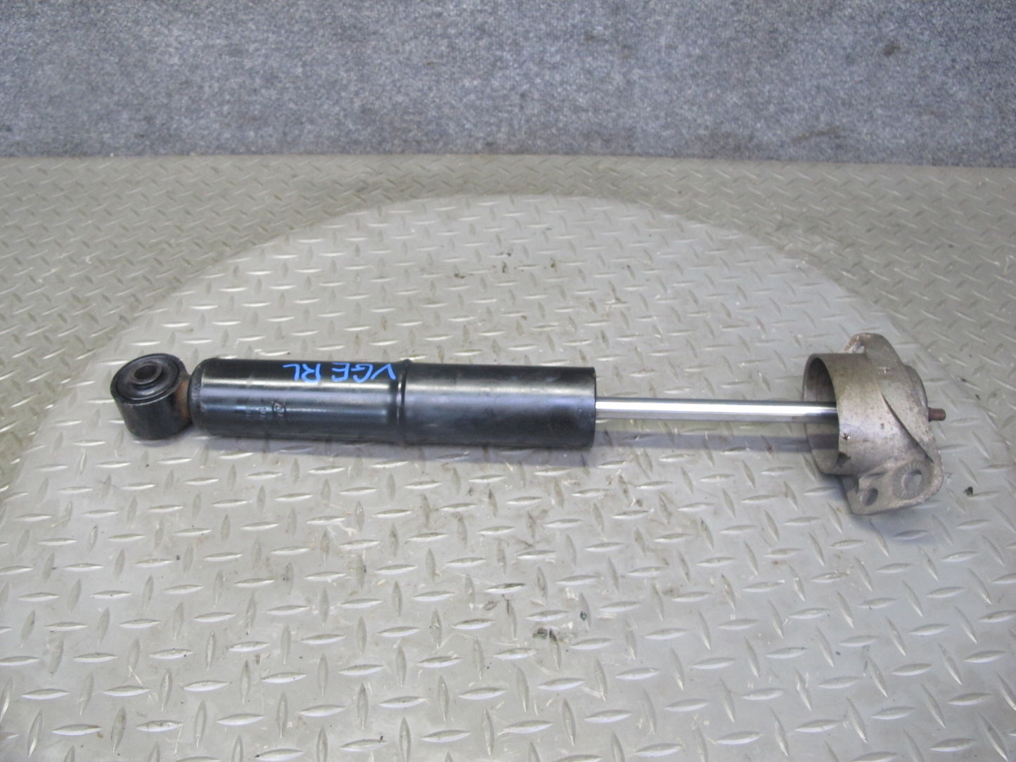 2008 VW Golf MK5 R32 VR6 AWD Rear Left & Right Strut Shock Absorber Set OEM
