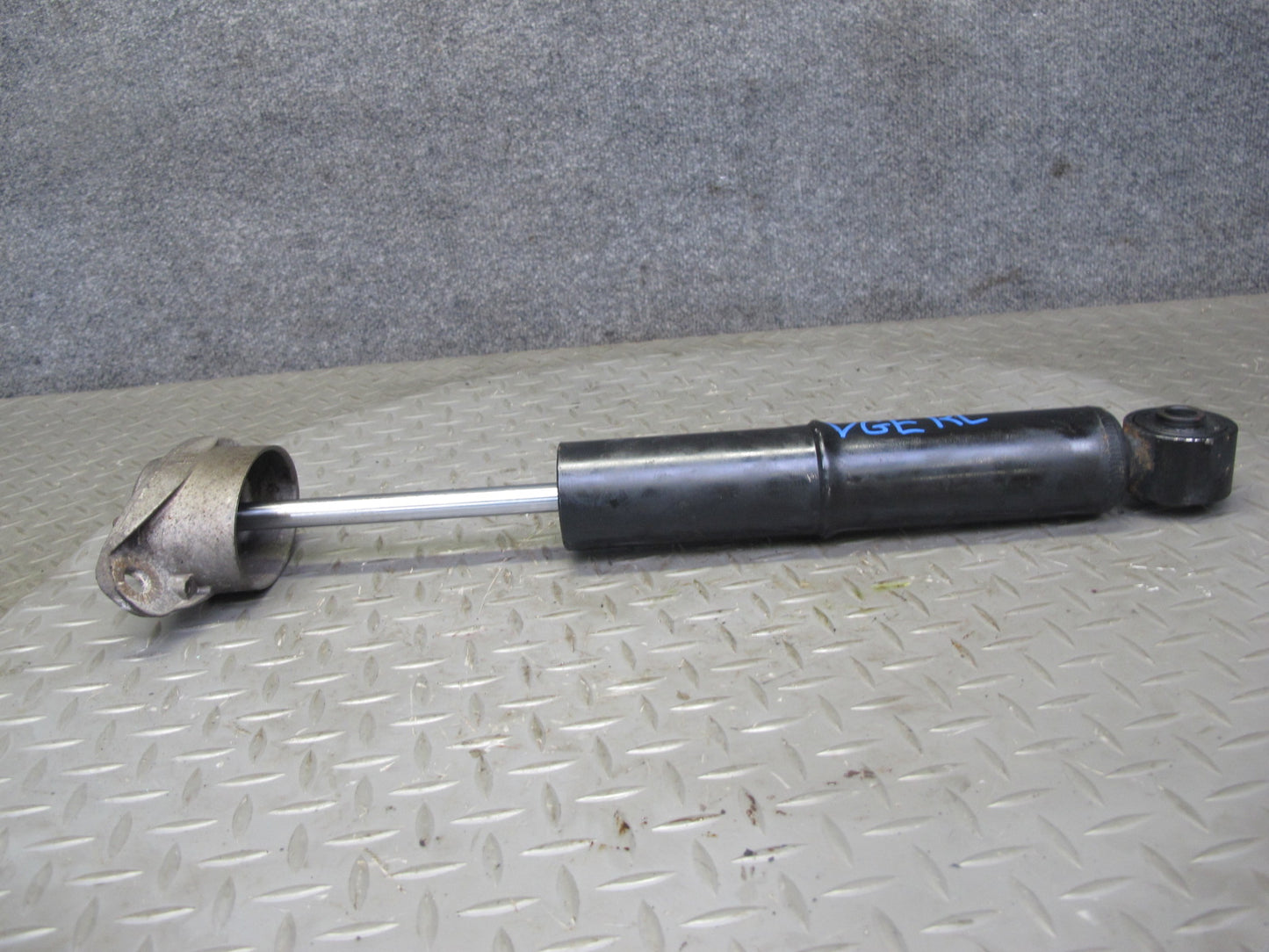 2008 VW Golf MK5 R32 VR6 AWD Rear Left & Right Strut Shock Absorber Set OEM