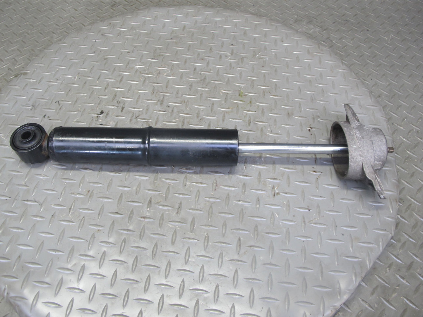 2008 VW Golf MK5 R32 VR6 AWD Rear Left & Right Strut Shock Absorber Set OEM