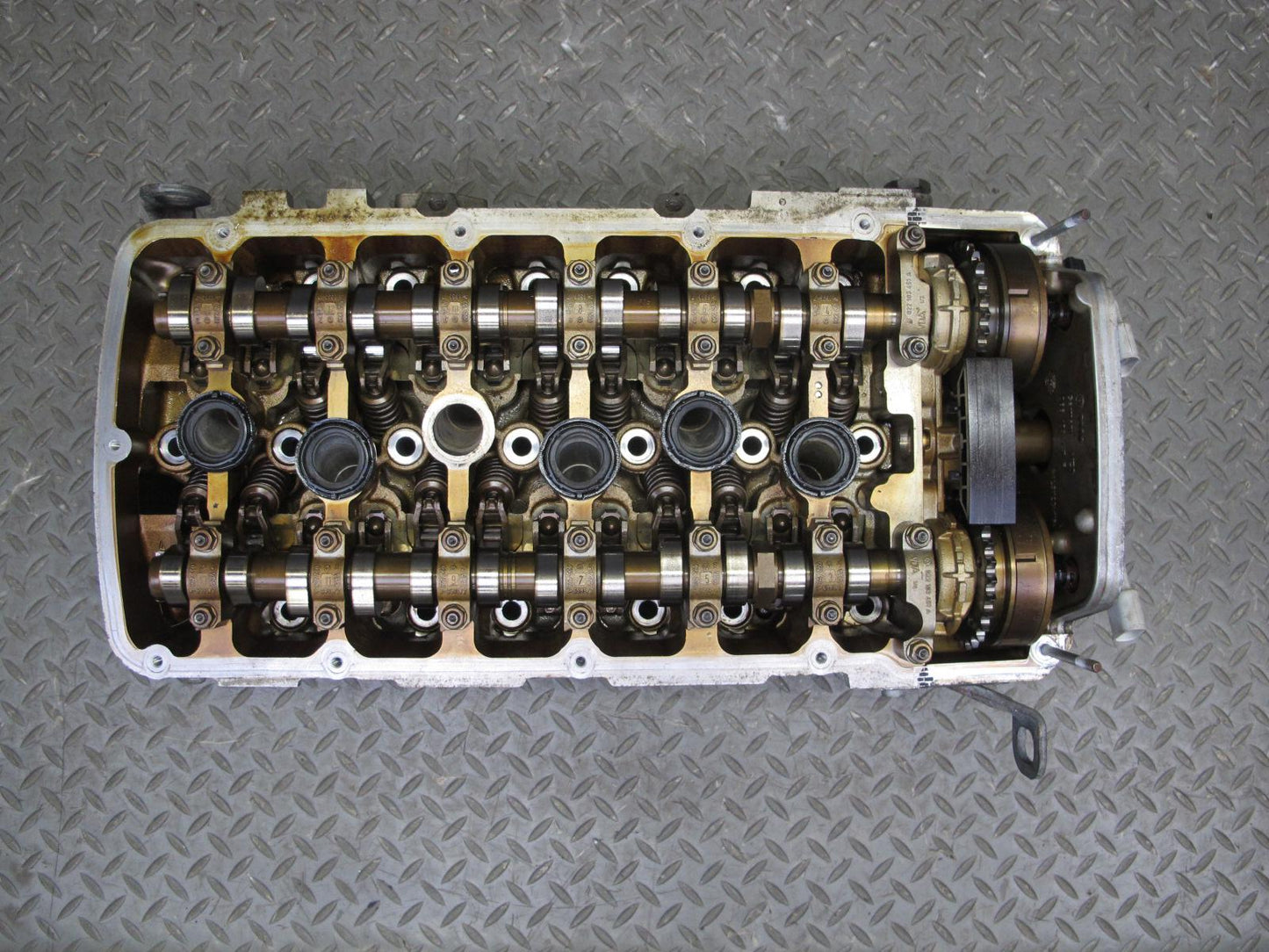 2008 VW Golf R32 VR6 3.2L Cbra Engine Cylinder Head w Camshafts & Timing Cover
