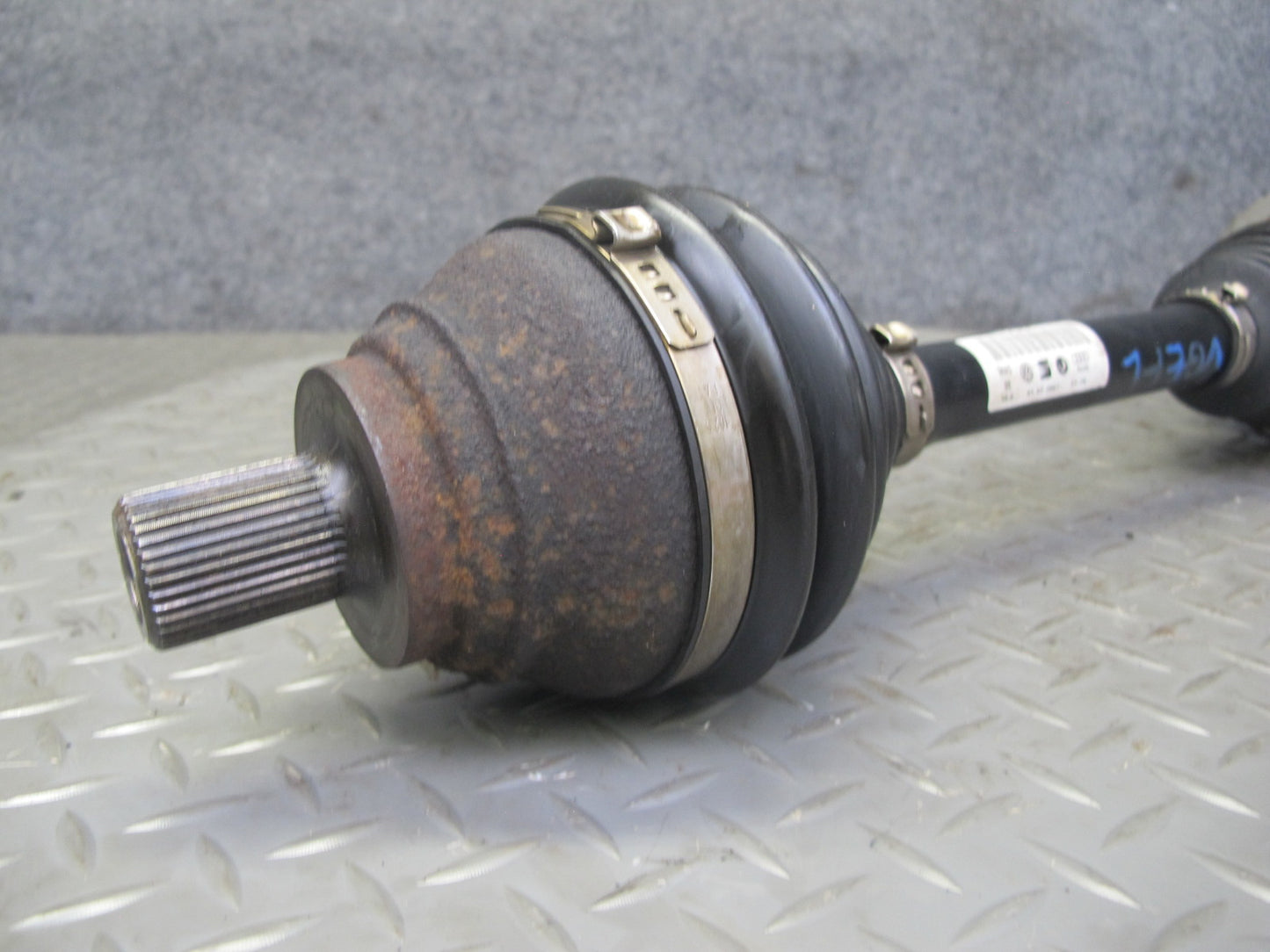 2008 Volkswagen VW Golf R32 MK5 VR6 A/T Front Left Axle Half Shaft OEM