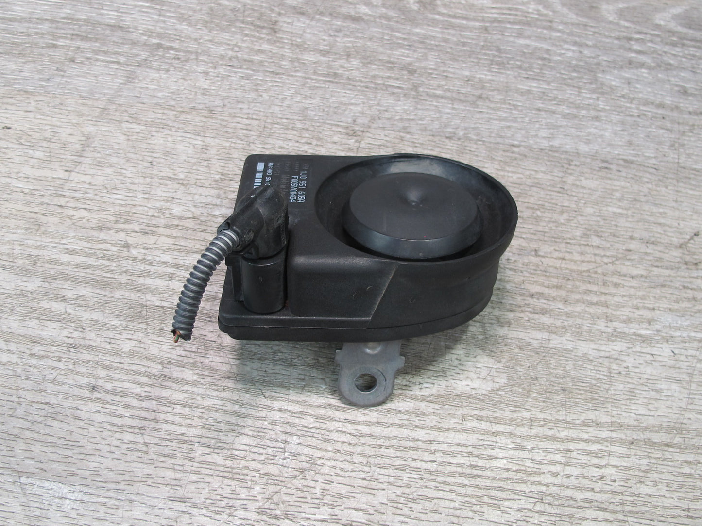 2003-2010 Porsche Cayenne 955 Anti Theft Alarm Horn Siren 1J0951605A