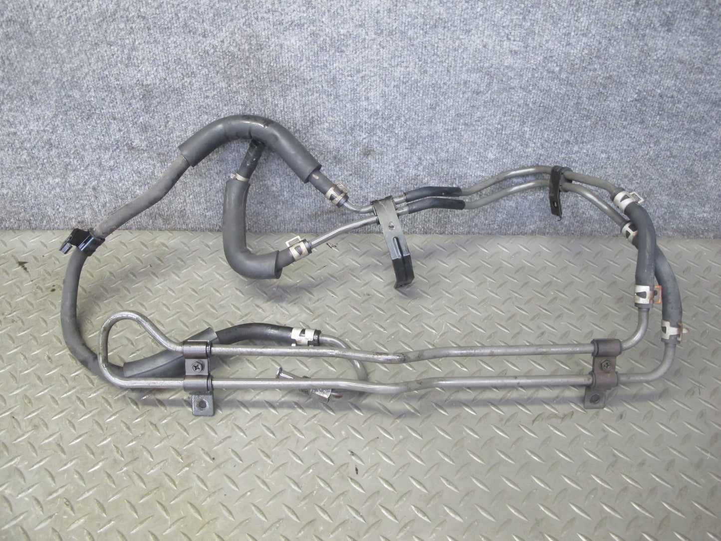 02-05 Lexus JCE10L IS300 Power Steering & Engine Radiator Hose Pipe Line Set OEM