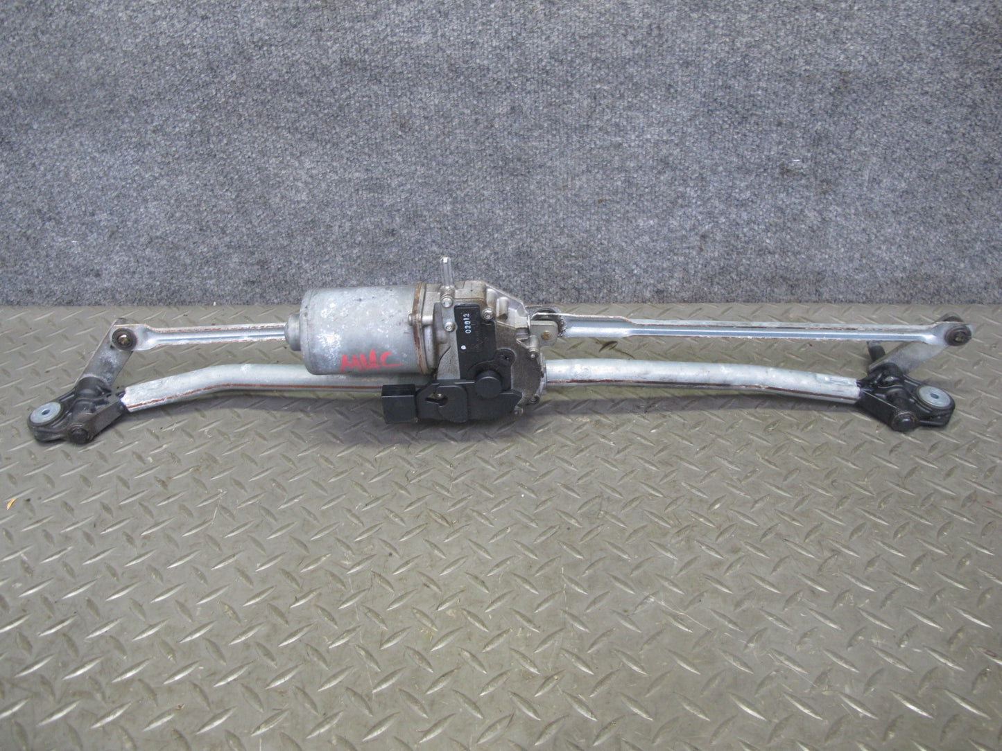 11-16 Mini Cooper R60 R61 Windshield Wiper Transmission Linkage w Motor OEM