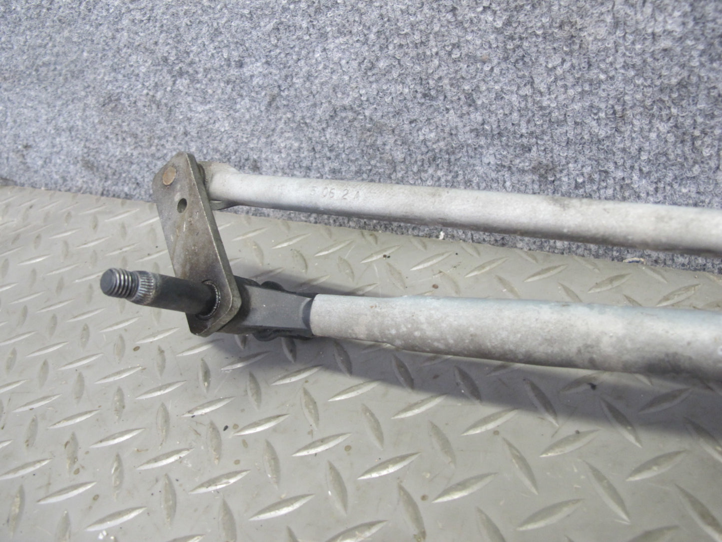 11-16 Mini Cooper R60 R61 Windshield Wiper Transmission Linkage w Motor OEM