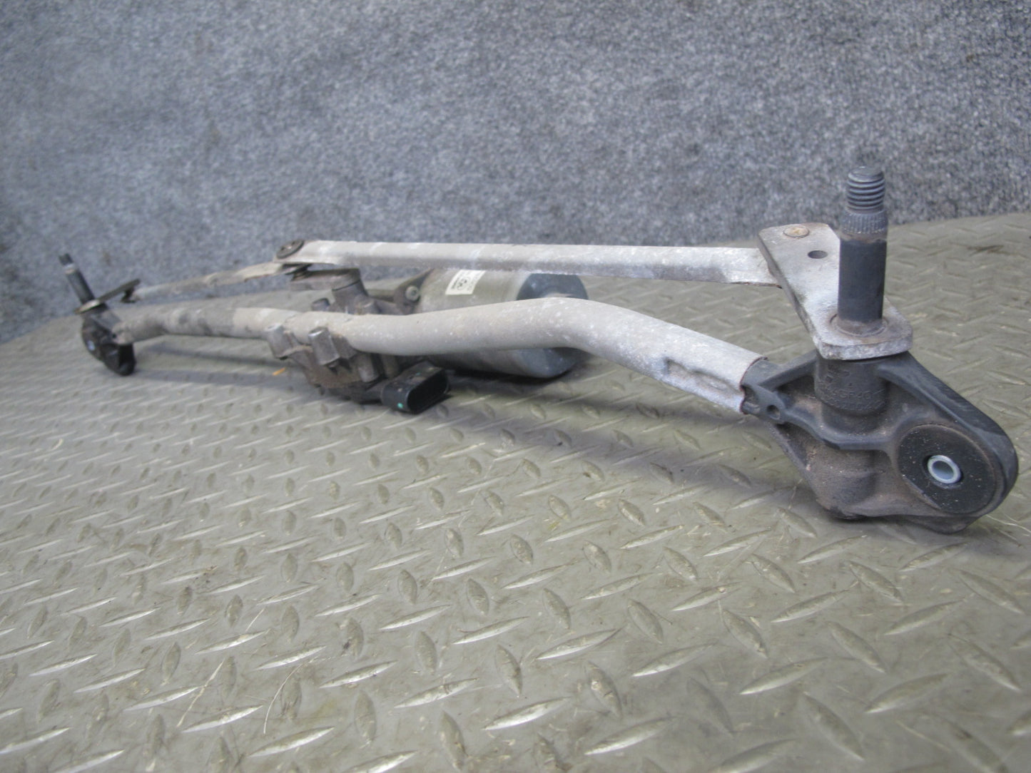 11-16 Mini Cooper R60 R61 Windshield Wiper Transmission Linkage w Motor OEM