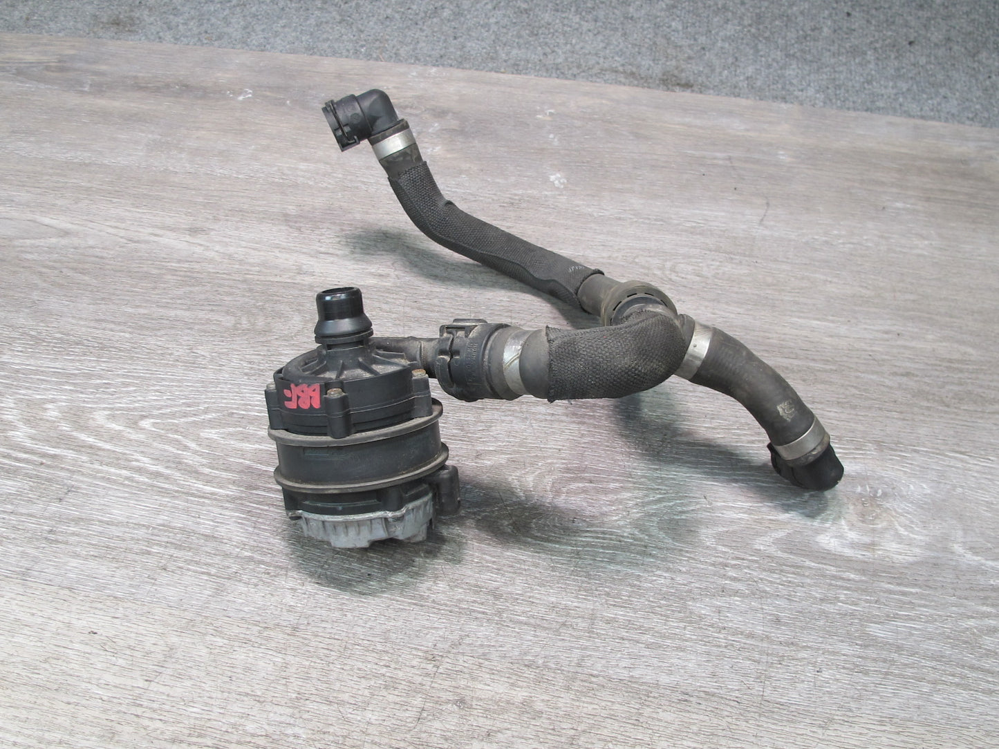 2015-2020 BMW F82 M4 Auxiliary AUX Water Pump w Hoses 0392024062