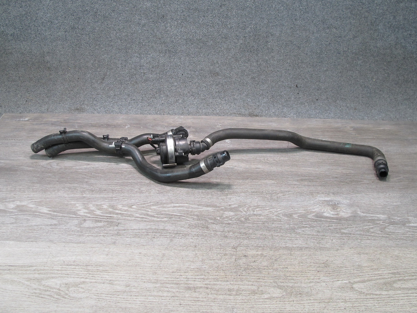 2015-2020 BMW F82 M4 Auxiliary AUX Water Pump w Hoses 9322071