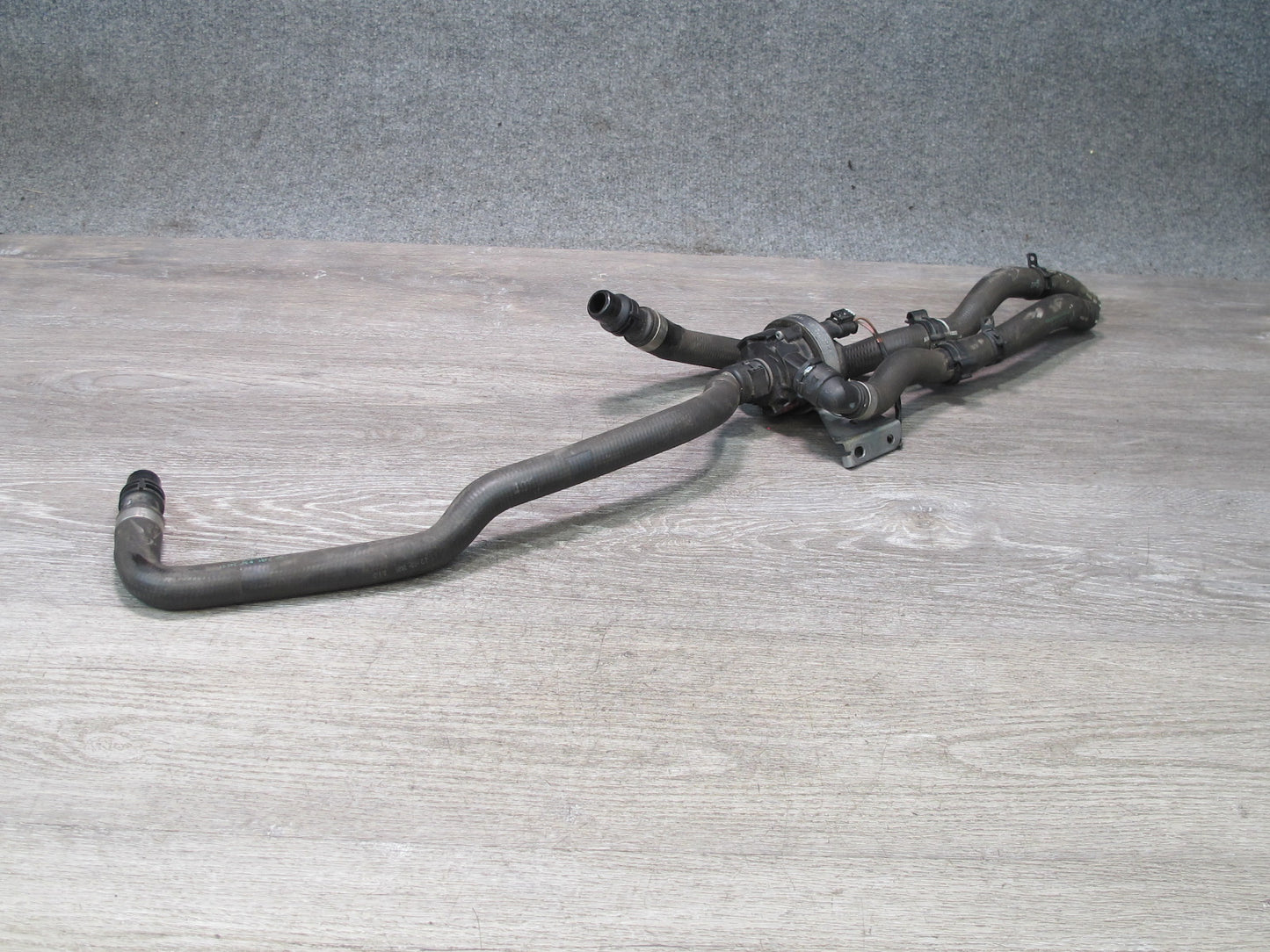 2015-2020 BMW F82 M4 Auxiliary AUX Water Pump w Hoses 9322071